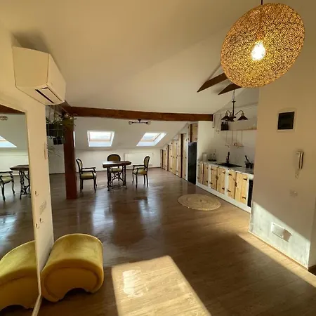 Yamaluxe - Luxurious Loft With Bathtub In The Bedroom * Cluj-Napoca
